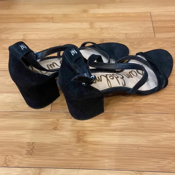 Sam Edelman 2.5 inch heels with cute straps - Picture 6 of 7